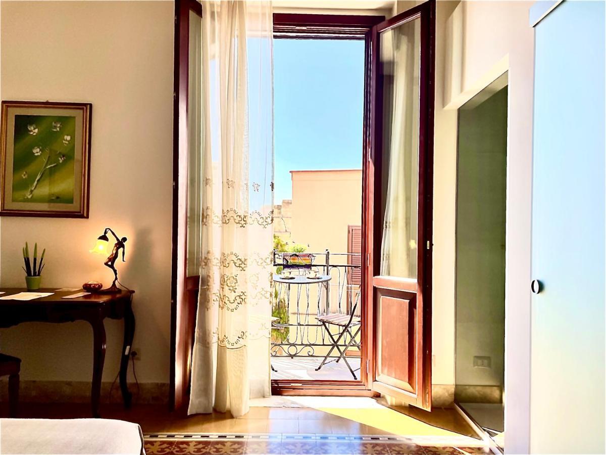 Domus Aleria Deluxe Rooms ชากกา ภายนอก รูปภาพ